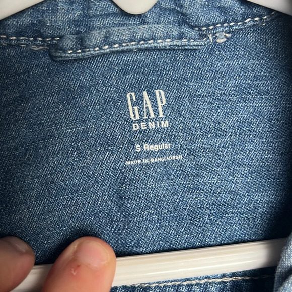 Youth Denim Button Up Gap Size Small - Picture 2 of 4